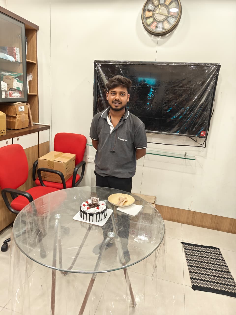 PSI MARKETING – We celebrated Birthday of our Partner Gaurav who handles Delivery and Stores